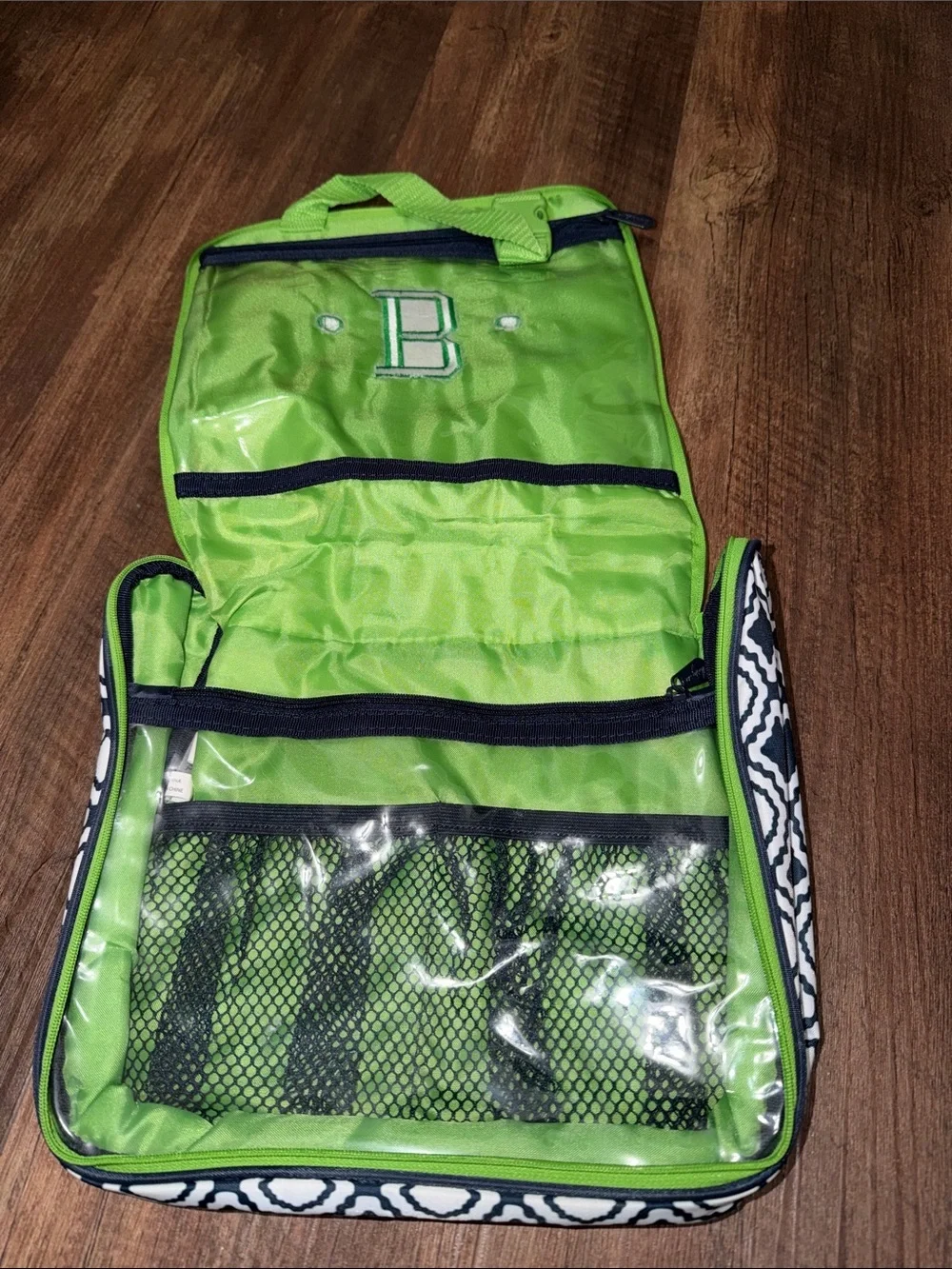 Thirty one hanging travel makeup case green and navy monogrammed B